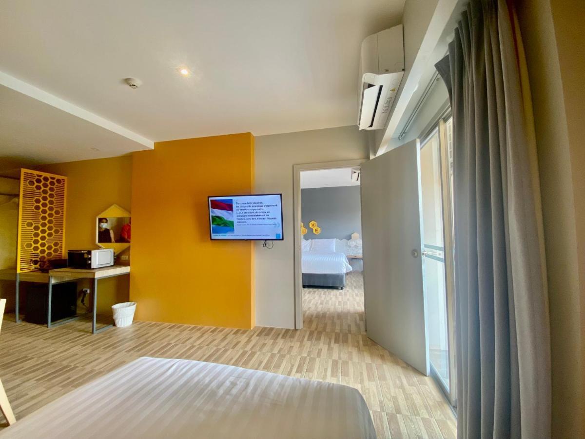 Beehive Boutique Hotel Phuket Esterno foto