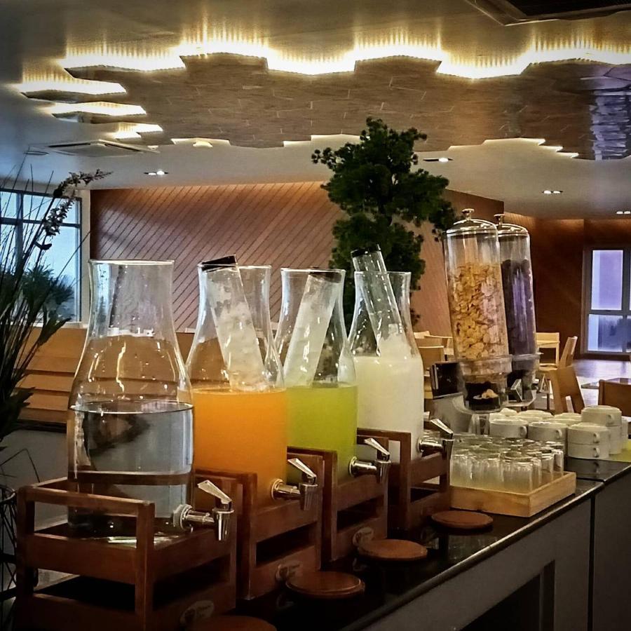 Beehive Boutique Hotel Phuket Esterno foto