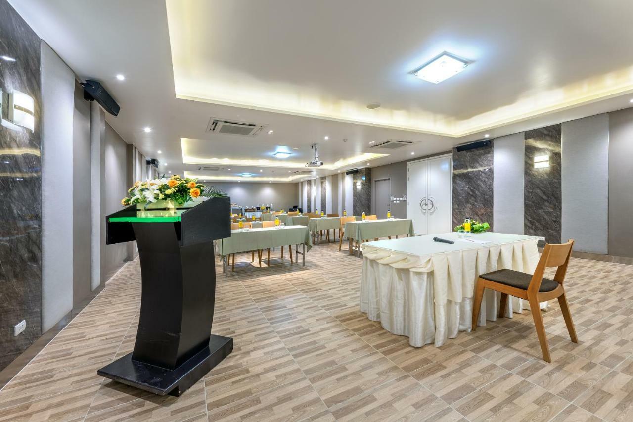 Beehive Boutique Hotel Phuket Esterno foto